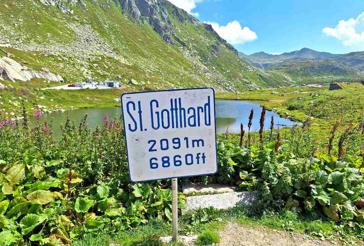 San-Gottardo-Pass-Swiss-Photo