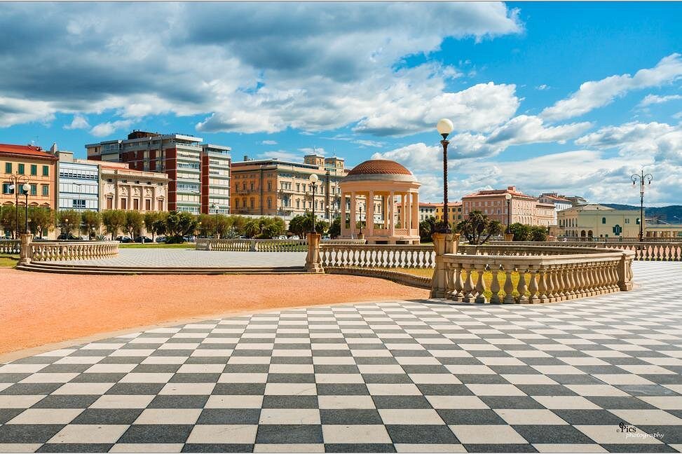 Livorno-Italy-Seaside-Boulevard-Magnet-Photo
